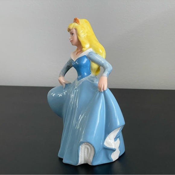 Vintage Disney Sleeping Beauty / Aurora Figurine - Picture 4 of 5